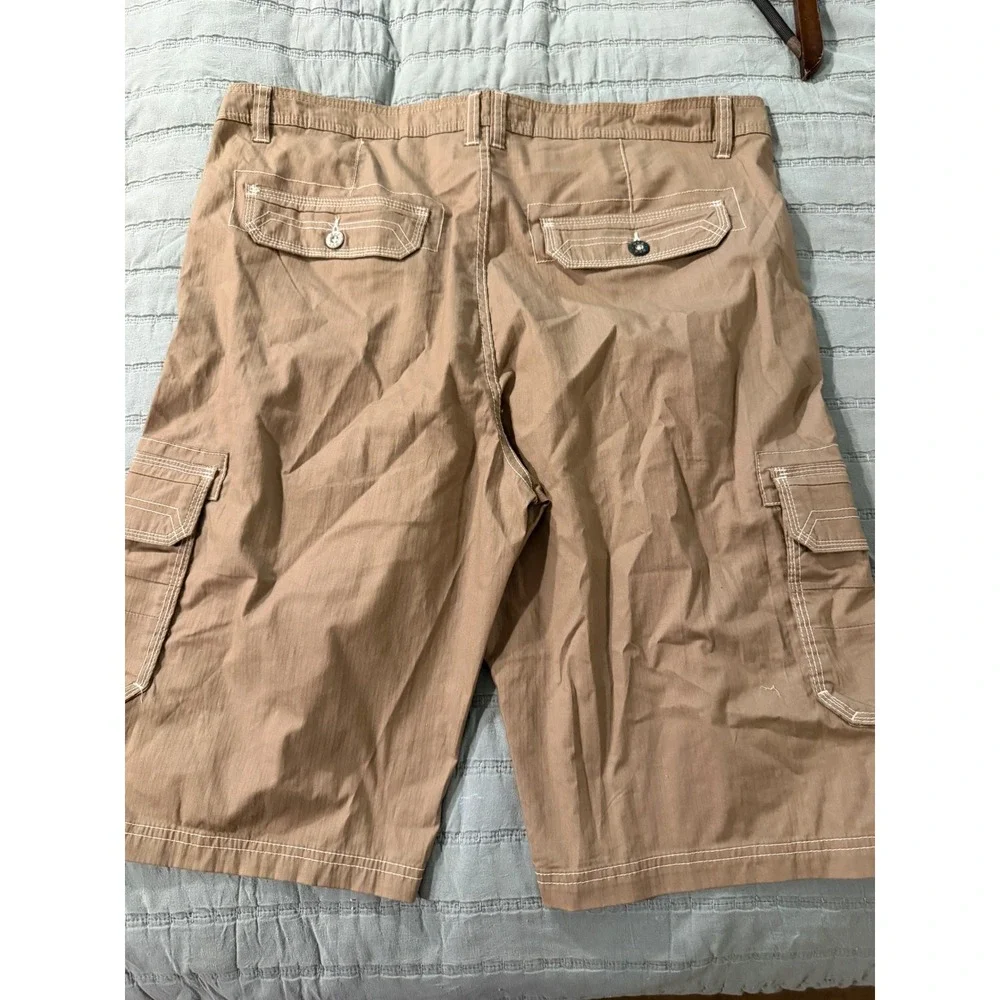 BKE Blaze Standard Fit Cargo Shorts Mens 38 Desert Taupe Contrast Stitch B6789